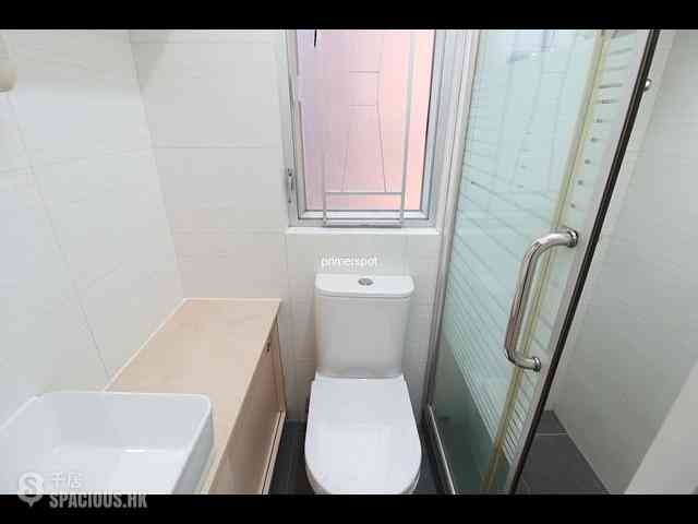 Wan Chai - Yen Men Building 03