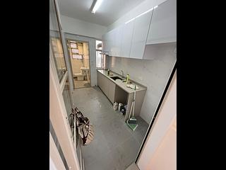 Sai Ying Pun - Tone Hing Building 05