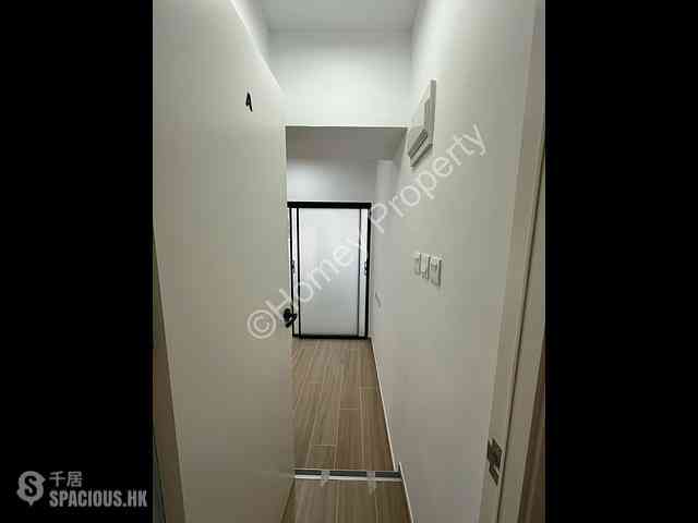 Jordan - New Lucky House 01