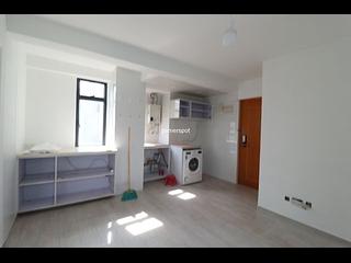 Wan Chai - Causeway Centre Block C 06