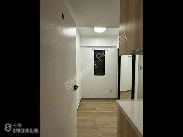 Jordan - New Lucky House 01