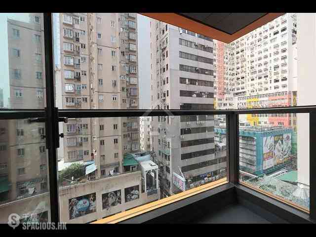 Mong Kok - Bright Moon 07