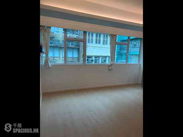 Poho - 18-20, Upper Station Street 03