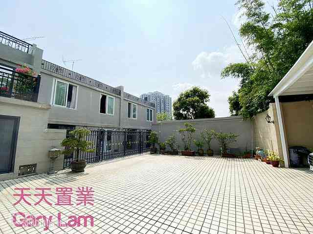 Hang Hau - Junk Bay Villas 02