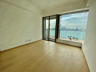 Fortress Hill - Harbour Glory Block 8 07