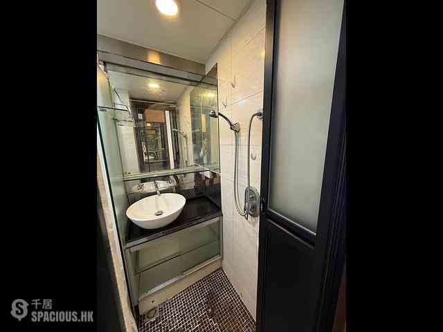 Wan Chai - Tai Tung House 02