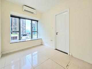 Tung Chung - Caribbean Coast Phase 1 Monterey Cove Tower 5 26