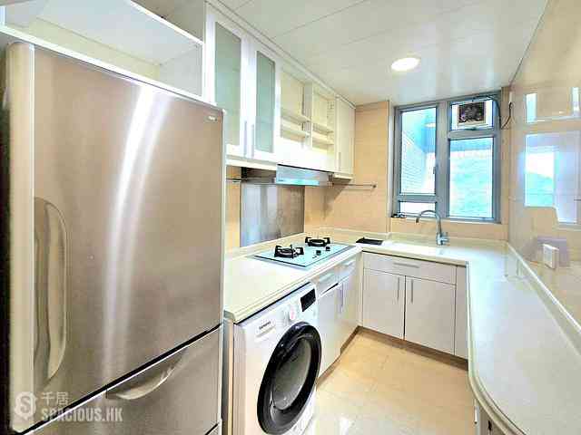 Tung Chung - Caribbean Coast Phase 1 Monterey Cove Tower 5 09