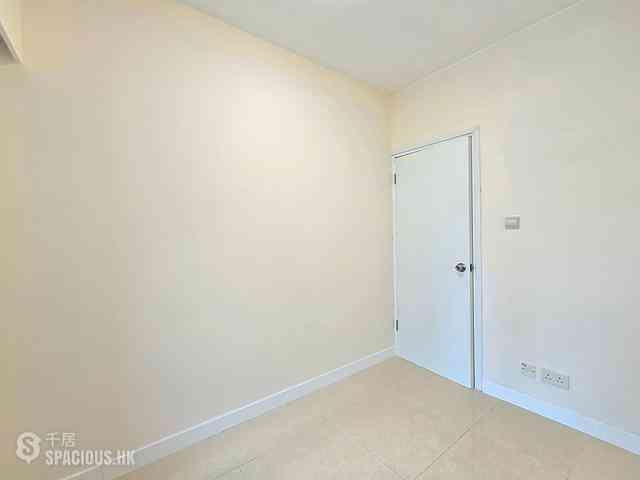 Tung Chung - Caribbean Coast Phase 1 Monterey Cove Tower 5 16
