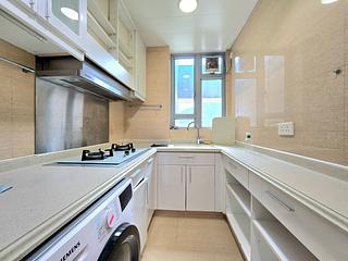 Tung Chung - Caribbean Coast Phase 1 Monterey Cove Tower 5 10