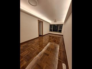 Tsing Yi - Tierra Verde Phase 1 Block 5 21