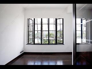 Repulse Bay - Lakeside Apartments 07