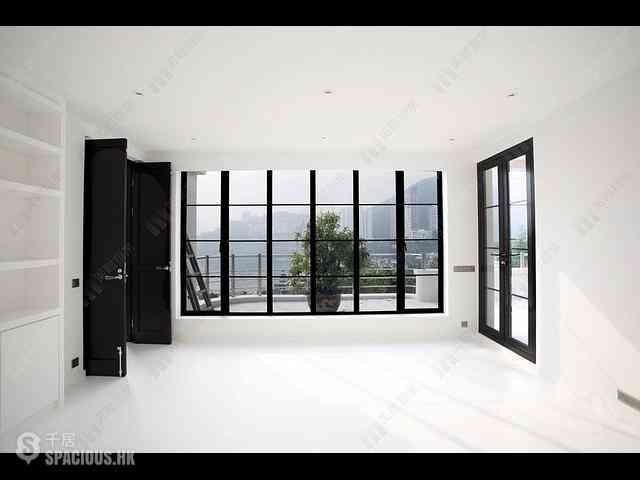 Repulse Bay - Lakeside Apartments 05