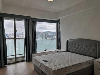 Fortress Hill - Harbour Glory Block 8 03