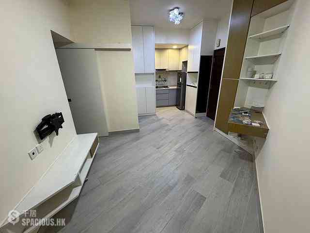 Whampoa Garden - Whampoa Garden Phase 2 Cherry Mansions Block 5 06