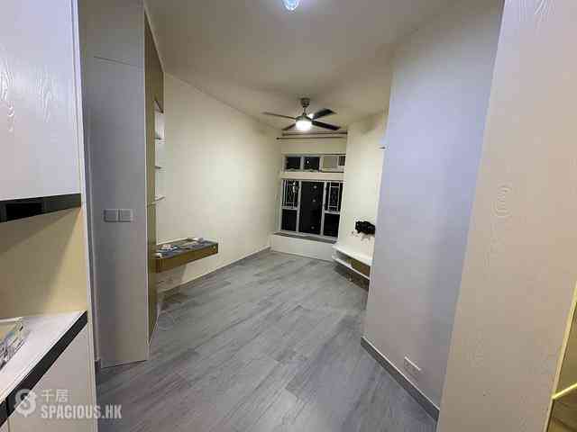 Whampoa Garden - Whampoa Garden Phase 2 Cherry Mansions Block 5 07