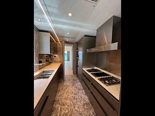North Point - Victoria Harbour Phase 2B-2 Victoria Harbour II Block 3 12