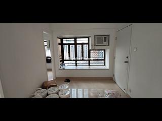 Tai Kok Tsui - Glory Royal Complex Centre Phase 2 Royal Building 04