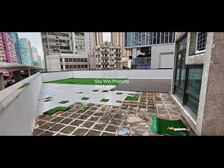 Tai Kok Tsui - Glory Royal Complex Centre Phase 2 Royal Building 03