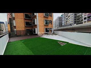 Tai Kok Tsui - Glory Royal Complex Centre Phase 2 Royal Building 02