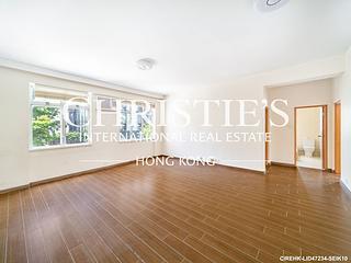 Pok Fu Lam - 18-22, Crown Terrace 03