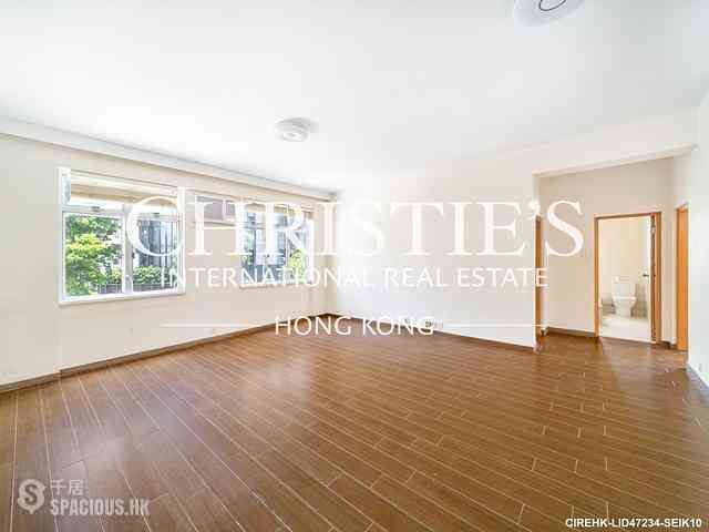 Pok Fu Lam - 18-22, Crown Terrace 03