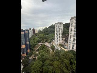 Tai Hang - Dragon Centre Block 2 04