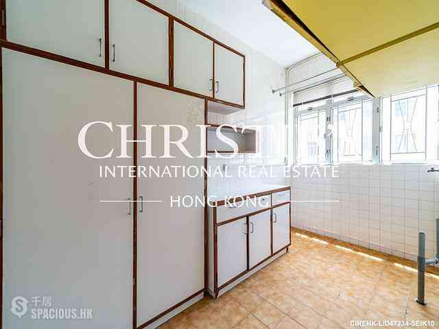 Pok Fu Lam - 18-22, Crown Terrace 11