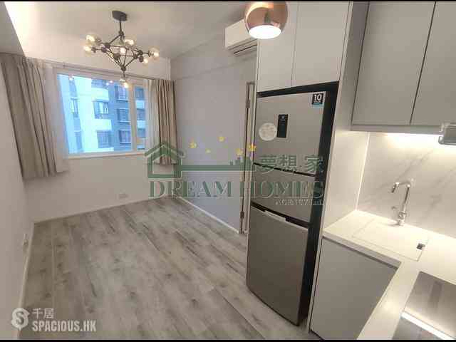Sai Ying Pun - Koon Wah Building 02