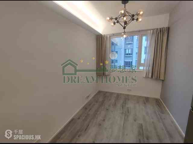 Sai Ying Pun - Koon Wah Building 03