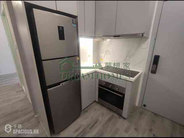Sai Ying Pun - Koon Wah Building 06