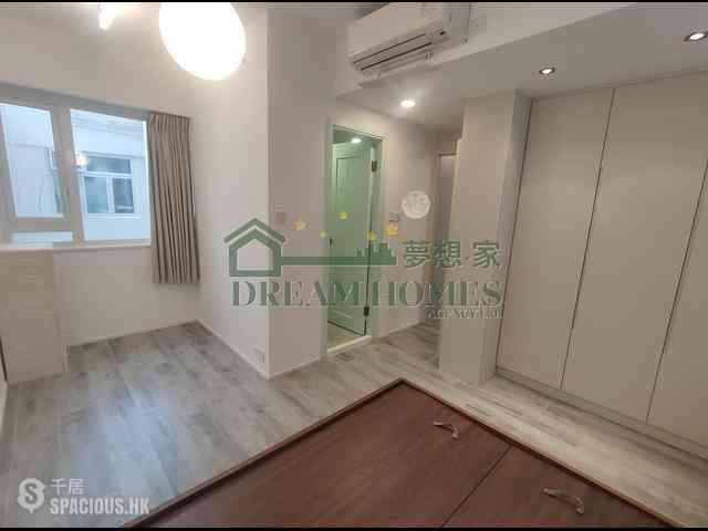 Sai Ying Pun - Koon Wah Building 09