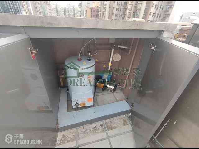 Sai Ying Pun - Koon Wah Building 22