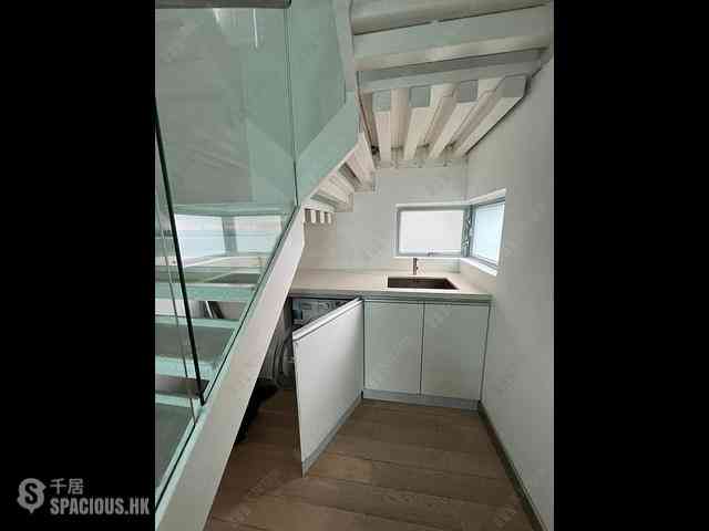 Tung Chung - Coastal Skyline Phase 1 Block 2 09