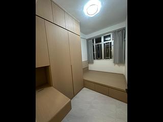 Wan Chai - Kwong Wah Building 03