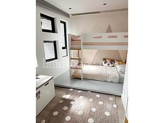 Mid Levels Central - Birchwood Place 05