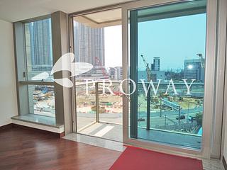 Yau Ma Tei - The Coronation Tower 3 03
