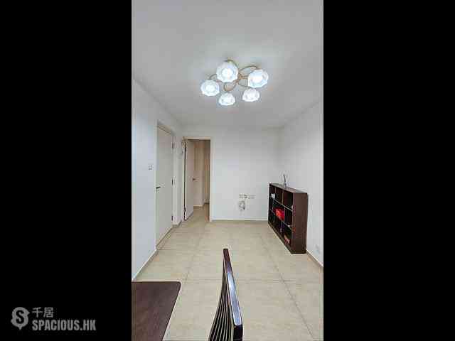 Wan Chai - Kingstown Mansion 08