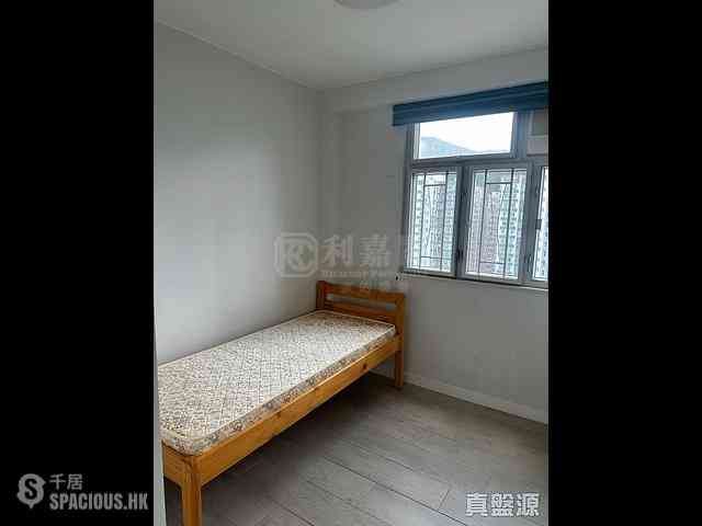 Quarry Bay - Nan Fung Sun Chuen 04