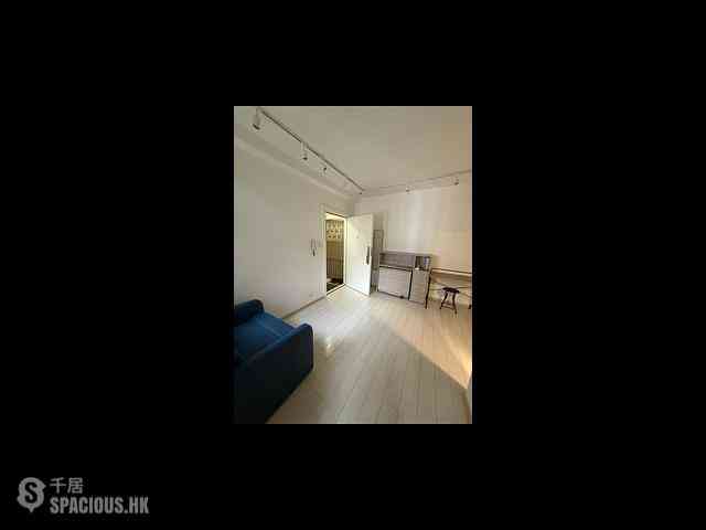 Tai Hang - Dragon Centre Block 2 02