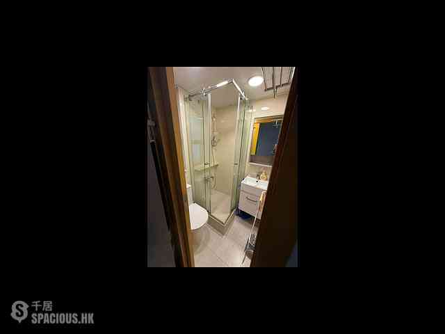 Tai Hang - Dragon Centre Block 2 07