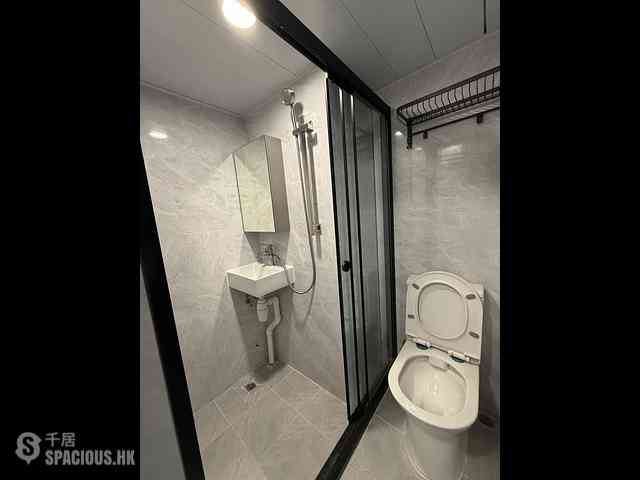 Prince Edward - Hung Tak Building 08