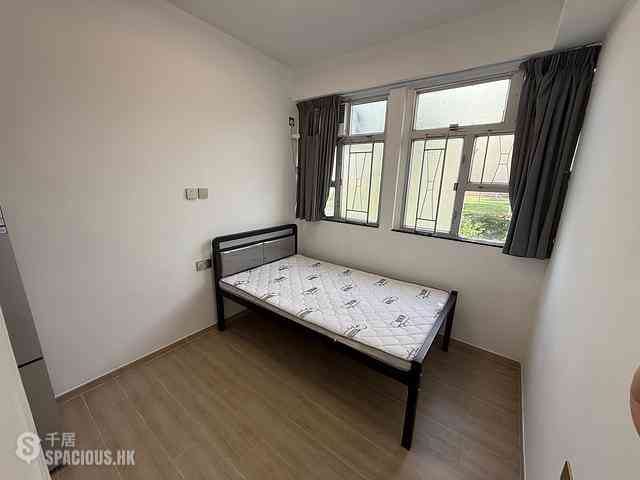 Prince Edward - Hung Tak Building 09