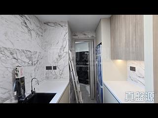 Fortress Hill - Le Sommet Block 1 03