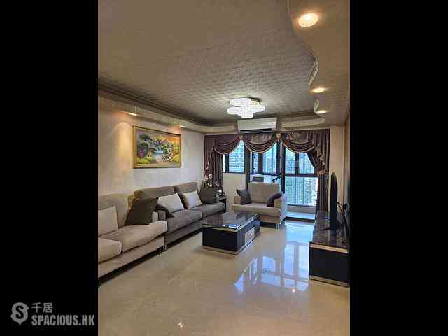 Tsim Sha Tsui East - Hilton Towers 01
