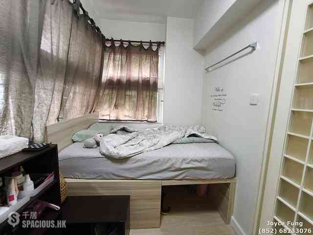 Sheung Wan - Lai Yan Lau 01