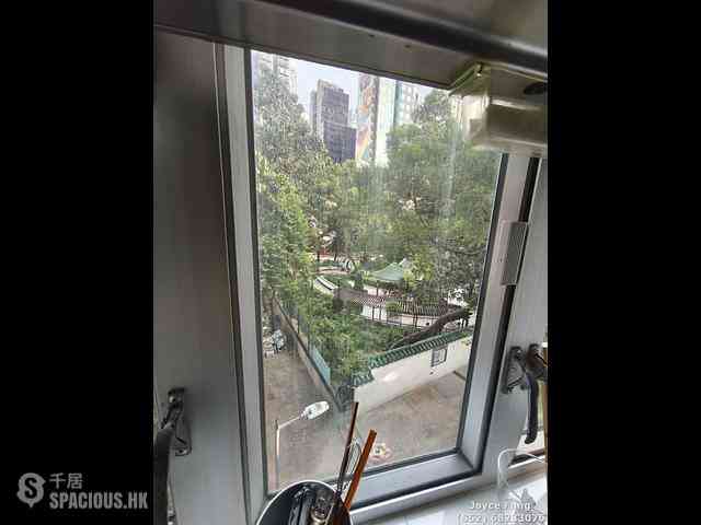 Sheung Wan - Lai Yan Lau 02