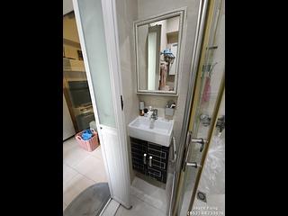 Sheung Wan - Lai Yan Lau 07