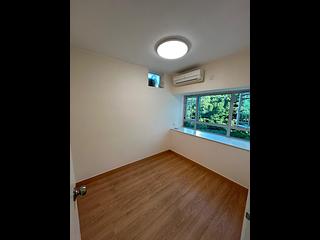 Ap Lei Chau - South Horizons Phase 4 The Oasis Grosvenor Court (Block 28) 08