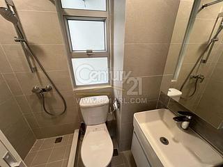 Wan Chai - Causeway Centre Block B 04